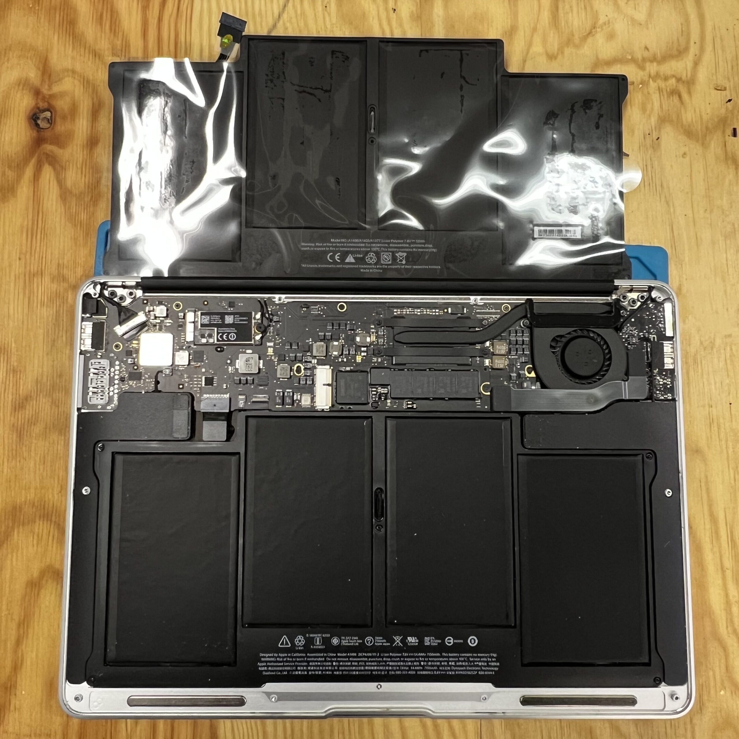 Macbook Air 13" 2017 Výměna baterie